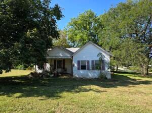 709 Edith Ave, Riverton, IA 51650