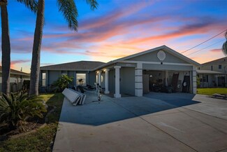 13610 Evelane Dr, Hudson, FL 34667