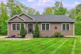 9 Walker Rd, North Brookfield, MA 01535