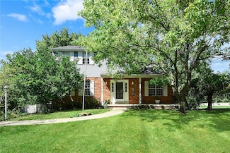 168 Oakdale Dr, Zelienople, PA 16063