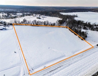 00 Hwy 61 W Outer Rd, Bowling Green, MO 63441