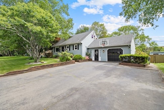 10 Ciccio Ct, Plainville, CT 06062