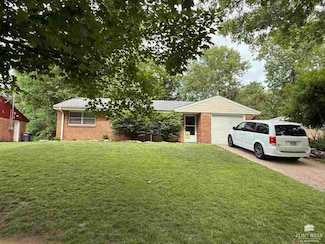 1737 Kenmar Dr, Manhattan, KS 66502