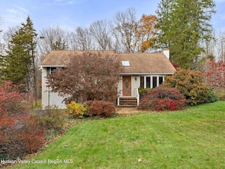 9 Mcallister Dr, Pleasant Valley, NY 12569