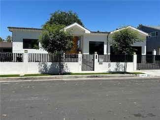 12815 Martha St, Valley Village, CA 91607