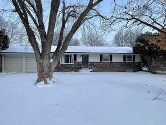 3320 Normandy Rd, Hutchinson, KS 67502