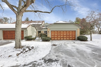 6446 Strathaven Ct E Unit 2D, Worthington, OH 43085