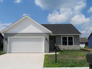 18497 Falcons Lair Ct, New Paris, IN 46553