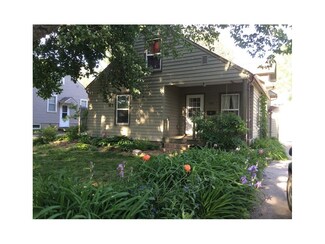 918 Dearborn St, Iowa City, IA 52240