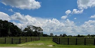 27787 Riley Rd, Waller, TX 77484