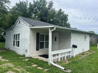 1324 E 27th St, Des Moines, IA 50317