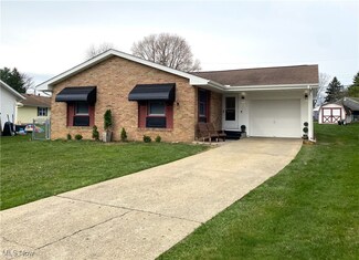 2707 Wyandot Dr, Dover, OH 44622