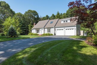 68 Tupelo Rd, Marstons Mills, MA 02648