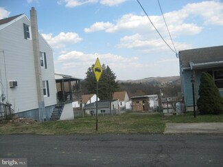311 Broad St, Saint Clair, PA 17970