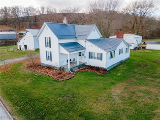 22033 County Road 124, West Lafayette, OH 43845