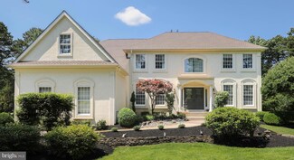 26 Milford Dr, Marlton, NJ 08053