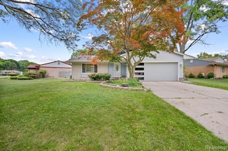 23870 Rockingham St, Southfield, MI 48033