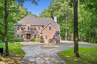 2034 Dynasty Ridge Rd, Martinsville, IN 46151