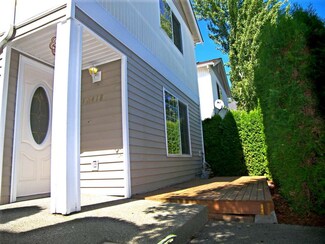 10418 17th Ave SW, Seattle, WA 98146