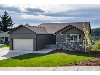 940 NE Ventura St, Roseburg, OR 97470
