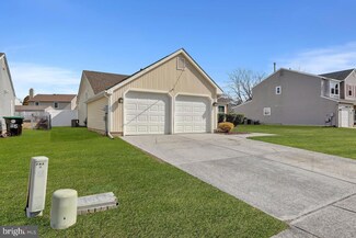 37 Sleepy Hollow Ln, Sicklerville, NJ 08081