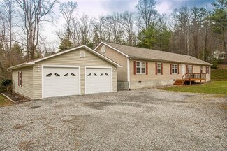 151 Stratford Dr Unit 8, Penrose, NC 28766