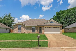 4914 General Ashley Dr, Bossier City, LA 71112