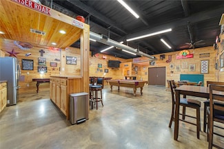 241 East St, Coleman, TX 76834