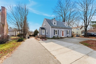 252 S Main St, Coventry, RI 02816