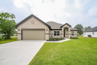 635 Lily St, Prairie View, TX 77484