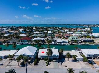 641 9th St, Key Colony Beach, FL 33051