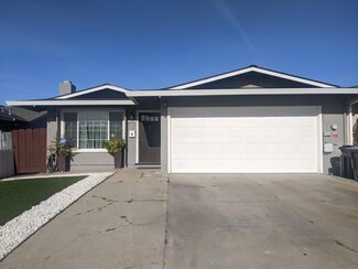 1745 Donner Cir, Salinas, CA 93906