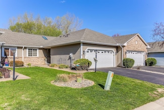 541 Deer Ridge Ln S, Saint Paul, MN 55119