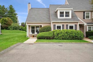 44 Riviera Rd, Hudson, NH 03051