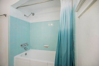 1843 Branard St Unit A, Houston, TX 77098