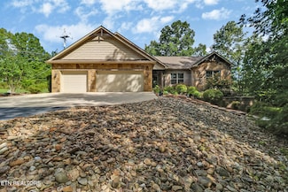 385 Westchester Dr, Crossville, TN 38558