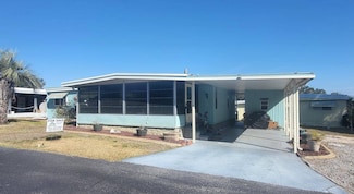 21 Orangewood Dr, Fruitland Park, FL 34731