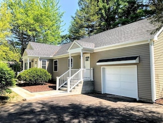 37 Pomeroy Ln, Amherst, MA 01002