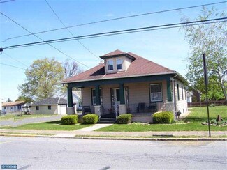 34 E Howard St, Pottstown, PA 19464