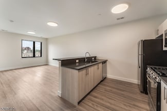 72 S Essex Ave Unit 609, City of Orange, NJ 07050