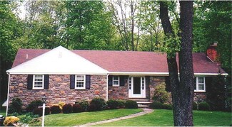 923 Newtown Rd, Devon, PA 19333