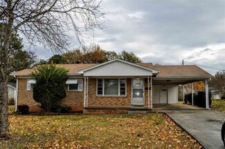 906 9th St, Gaffney, SC 29340