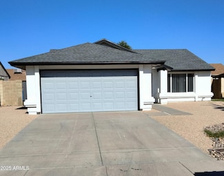 3318 W Rose Garden Ln, Phoenix, AZ 85027