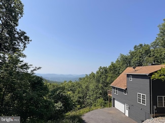 728 Shenandoah Valley Dr, Front Royal, VA 22630