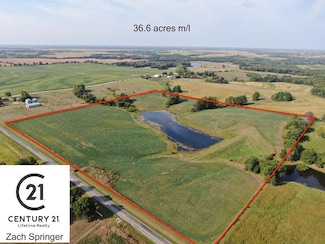 xxx State Highway D, La Belle, MO 63447