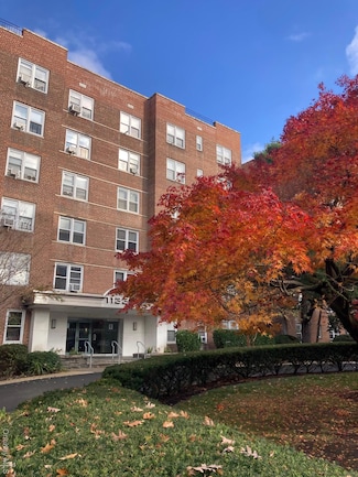 1133 Midland Ave Unit 2, Bronxville, NY 10708
