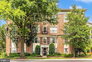 7 Booth St Unit 201, Gaithersburg, MD 20878
