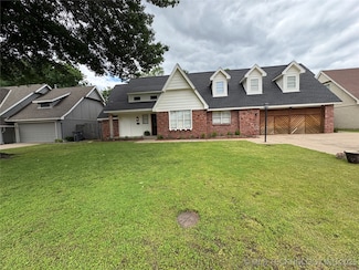 4652 S Oxford Ave, Tulsa, OK 74135