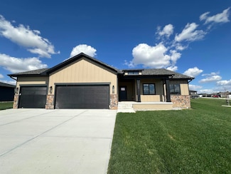 1906 N 30th St, Norfolk, NE 68701