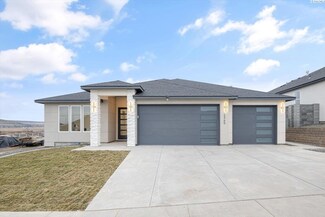 2369 Waterhill Ave, Kennewick, WA 99338
